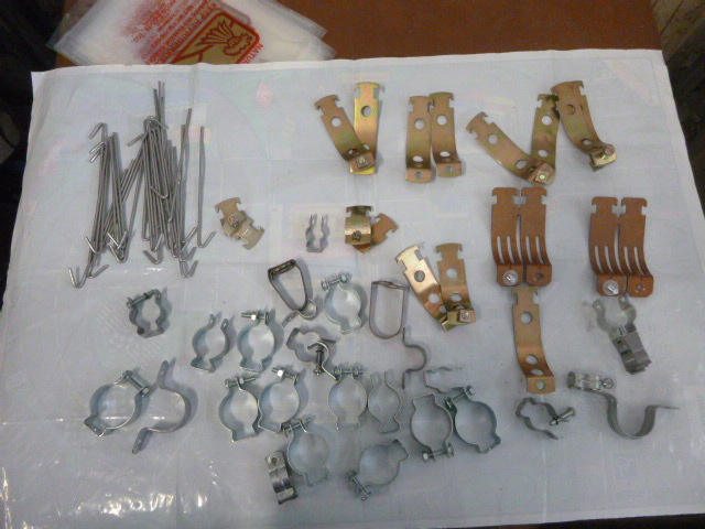 lot 138 image: Miscellaneous Pipe Hangers