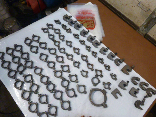 lot 139 image: Miscellaneous Cast Iron Pipe Hangers