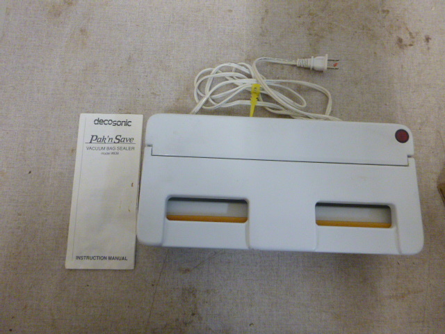 lot 148 image: Decosonic Pak n Save