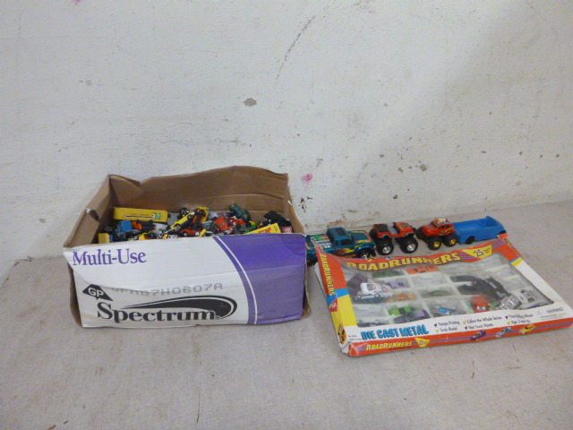 lot 158 image: Box of Hot Wheels