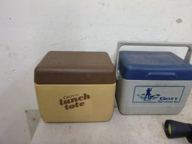 lot 163 image: 2 Small Coolers