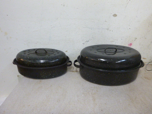 lot 181 image: 2 Blue Enamel Roasting Pans