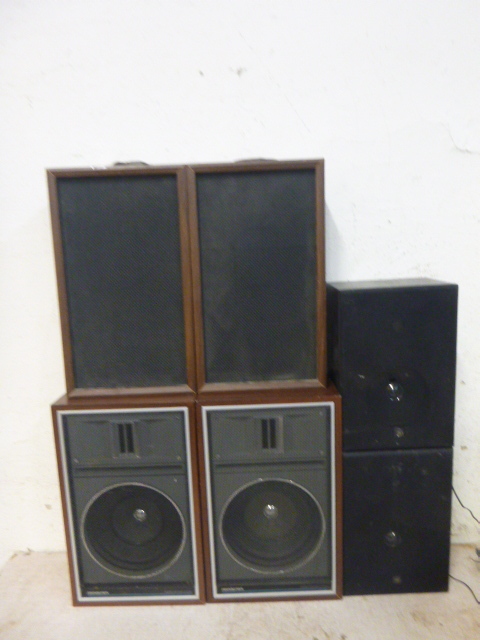 lot 186 image: 6 Speakers