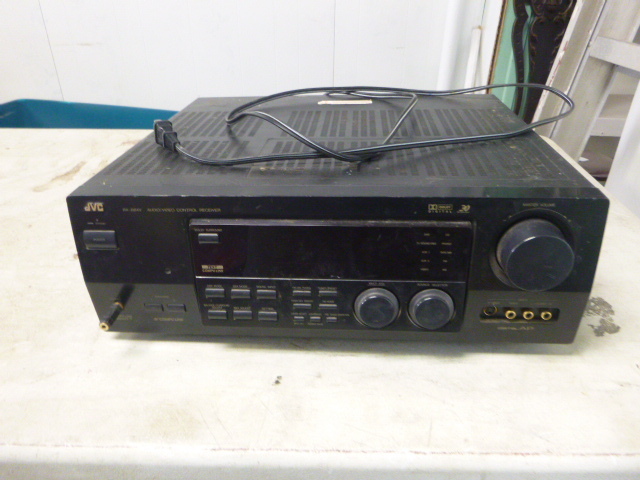 lot 204 image: JVC AudioVideo Control Receiver