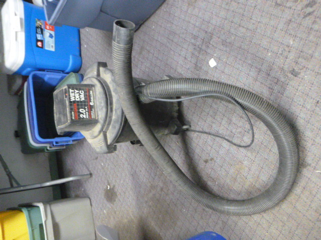 lot 217 image: Craftsman Wet Dry Vac