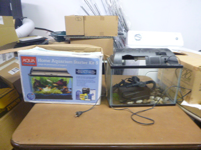 lot 40 image: Aqua Culture Home Aquarium Starter Kit 5