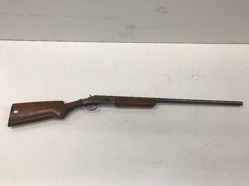 lot 23 image: KK 12-Gauge Shotgun