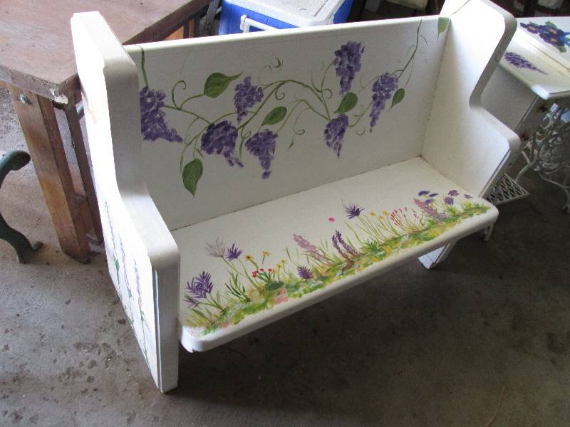 lot 301 image: Painted Pew, 45 wide...