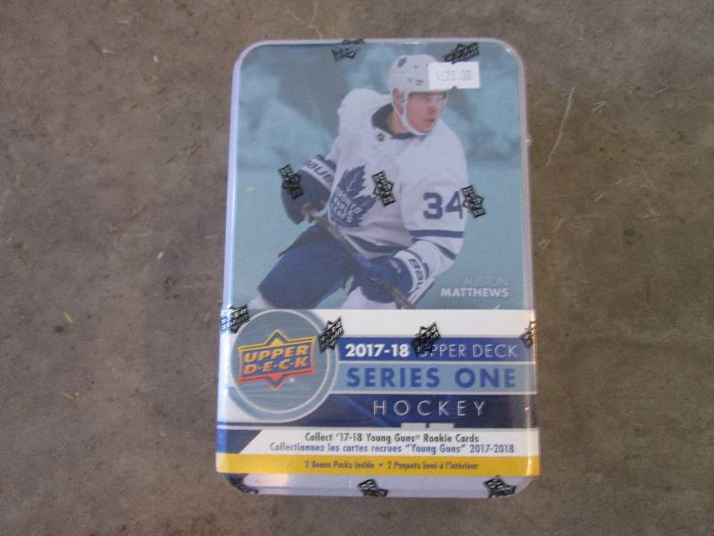 lot 62 image: Upper Deck 17-18 Hockey factory sea...