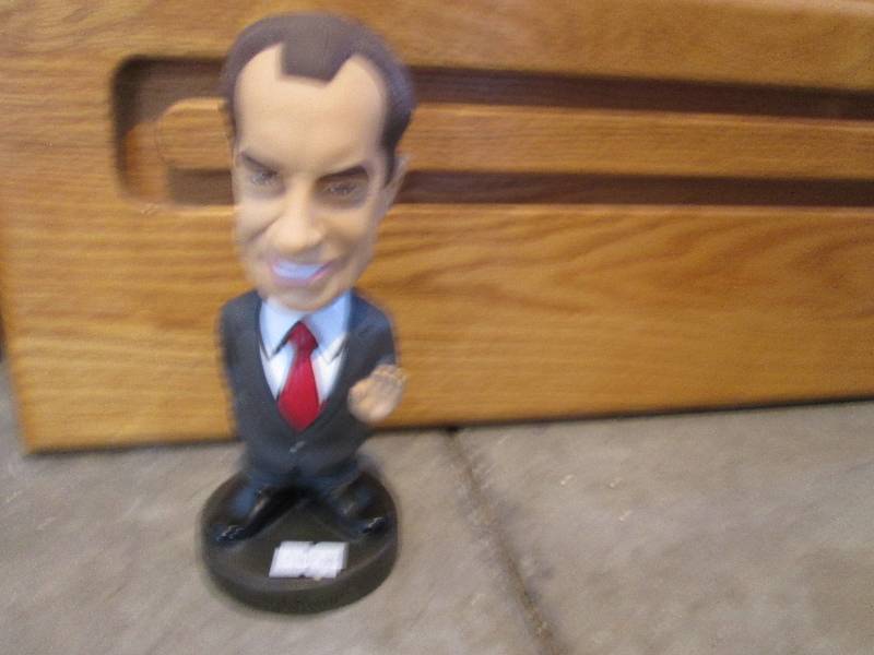 lot 84 image: Presidential bobblehead...