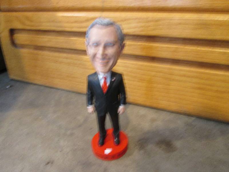 lot 87 image: Presidential bobblehead...