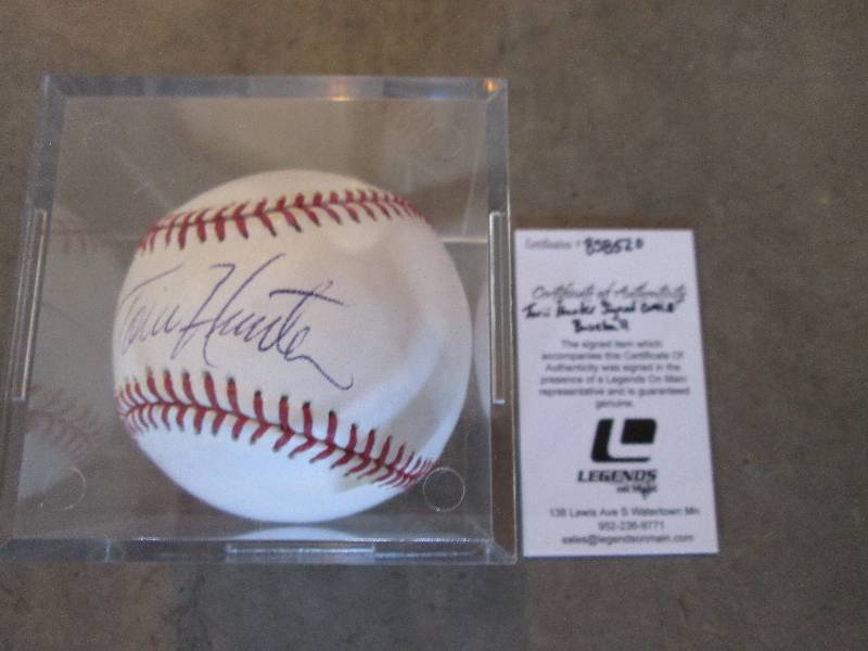 lot 99 image: Torii Hunter autographed baseball...