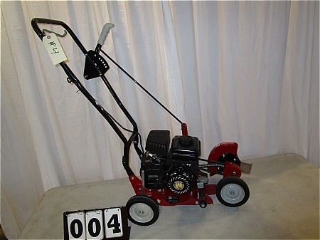 lot 4 image: Southland Lawn Edger