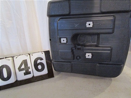lot 46 image: Black High Back Seat