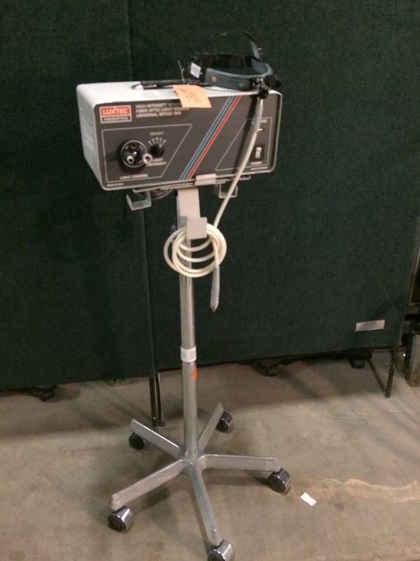Wow LuxTec High Intensity Fiber Optic Surgical Light Source