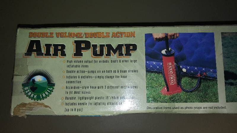 lot 9 image: Hand Air Pump