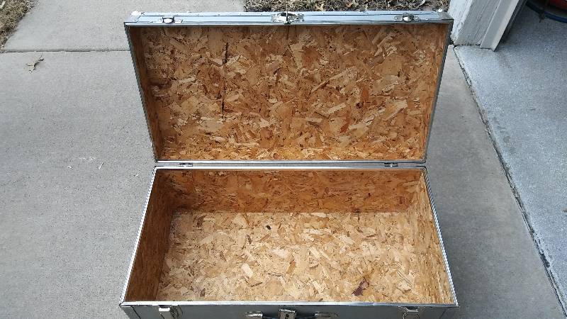 lot 75 image: Seward TrunkStorage Chest
