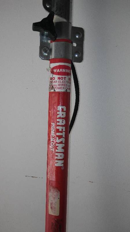 lot 77 image: Craftsman Tree Trimmer