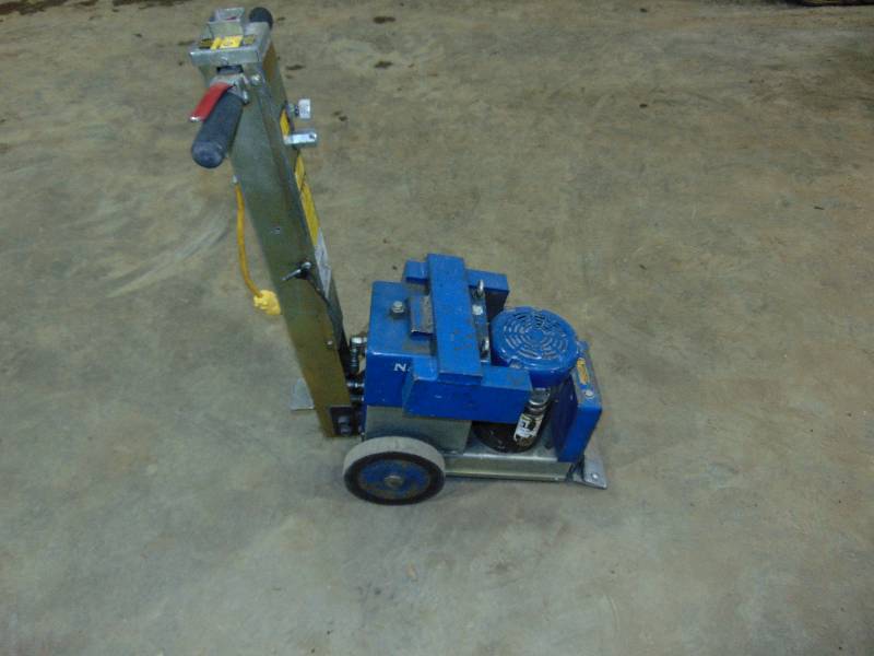lot 30 image: National 5280 Self Propelled Floor Scrapper