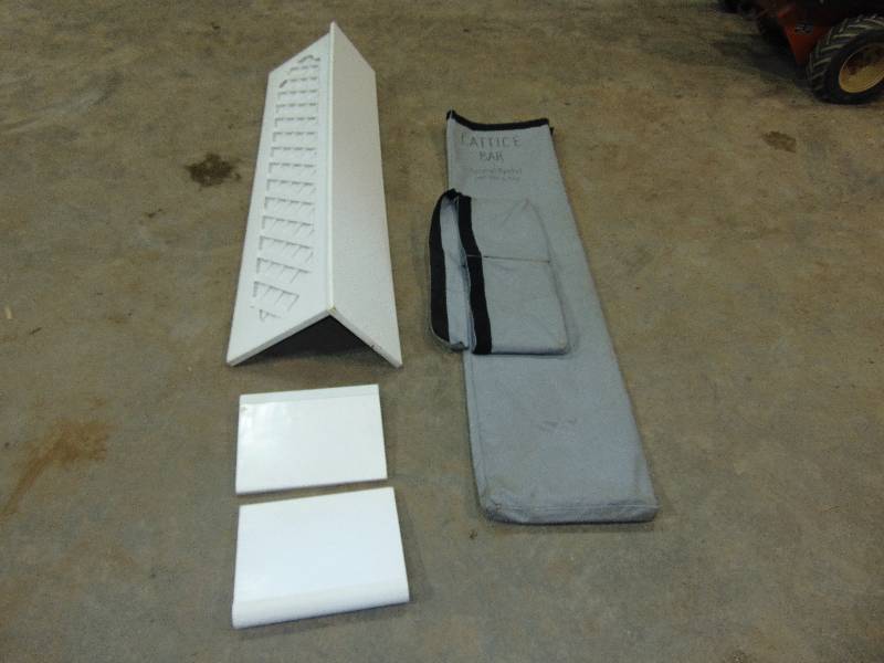 lot 24 image: Lattice Bar Top For 6 Table
