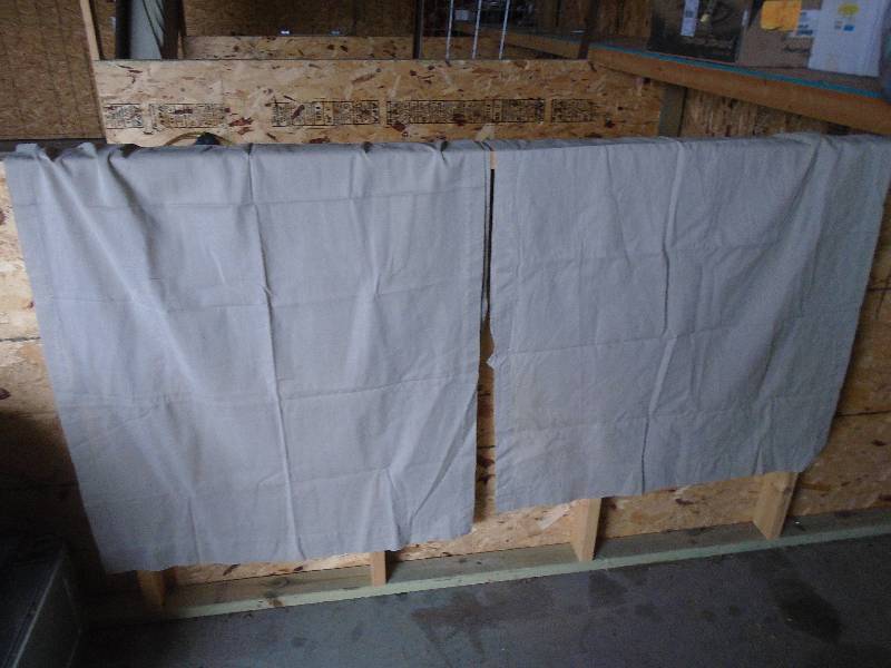 lot 12 image: Home Decor