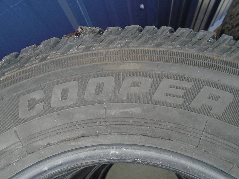 lot 15 image: Cooper Discover Tires