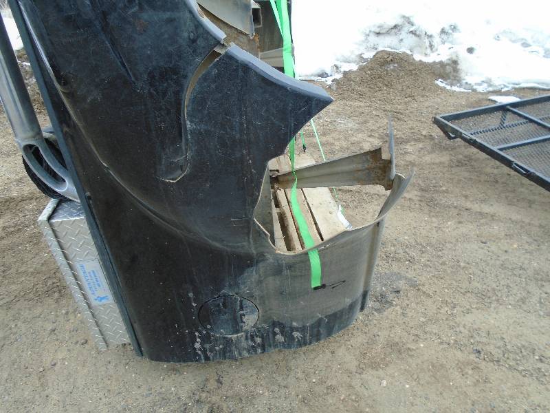 lot 20 image: Chevy Truck Box