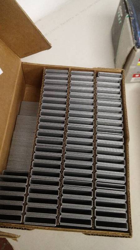 lot 15 image: Assorted fasteners