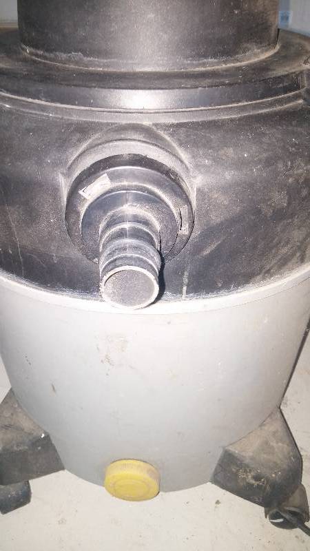 lot 27 image: Shop Vac