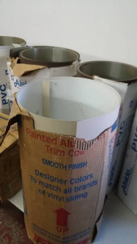 lot 26 image: Assorted Aluminum Trim Coils