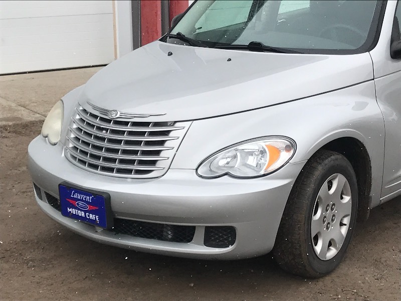 lot 4 image: 2007 Chrysler PT-Cruiser