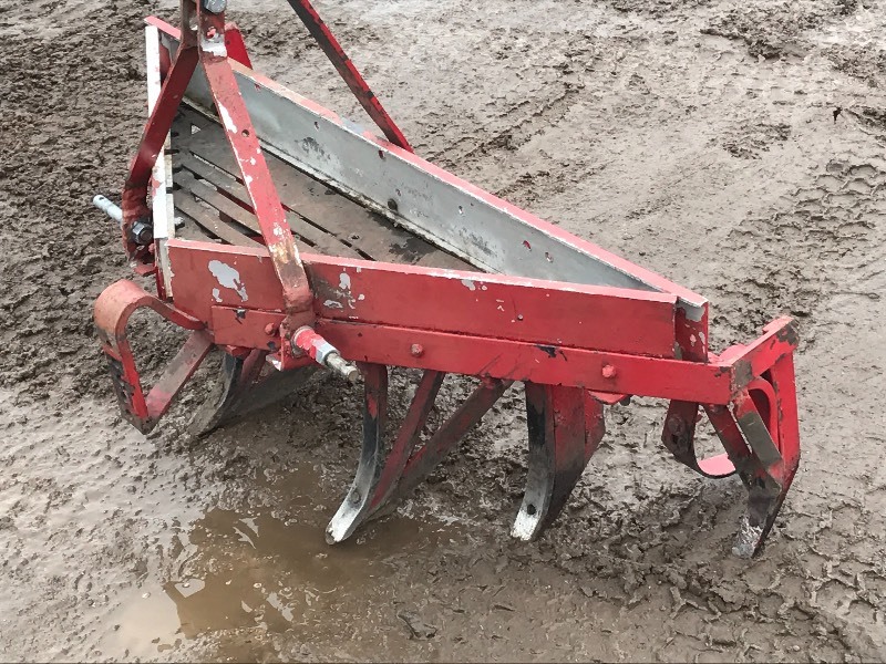 lot 7 image: Three-Point Cultivator