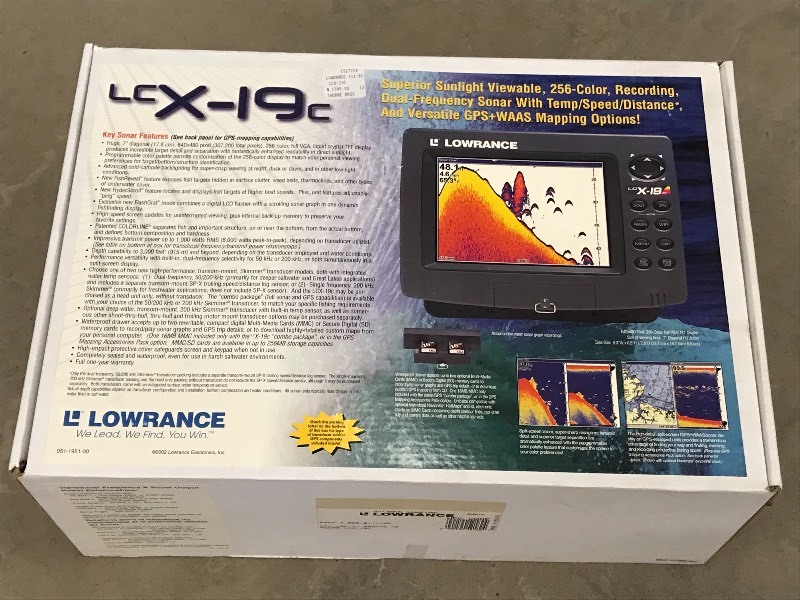lot 45 image: Lowrance LCX-19C Color Sonar Set ...