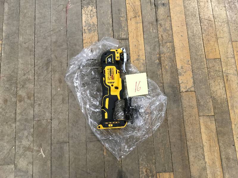lot 16 image: DeWalt 20V  Max XR Cordless Oscillating Tool - Tool Only