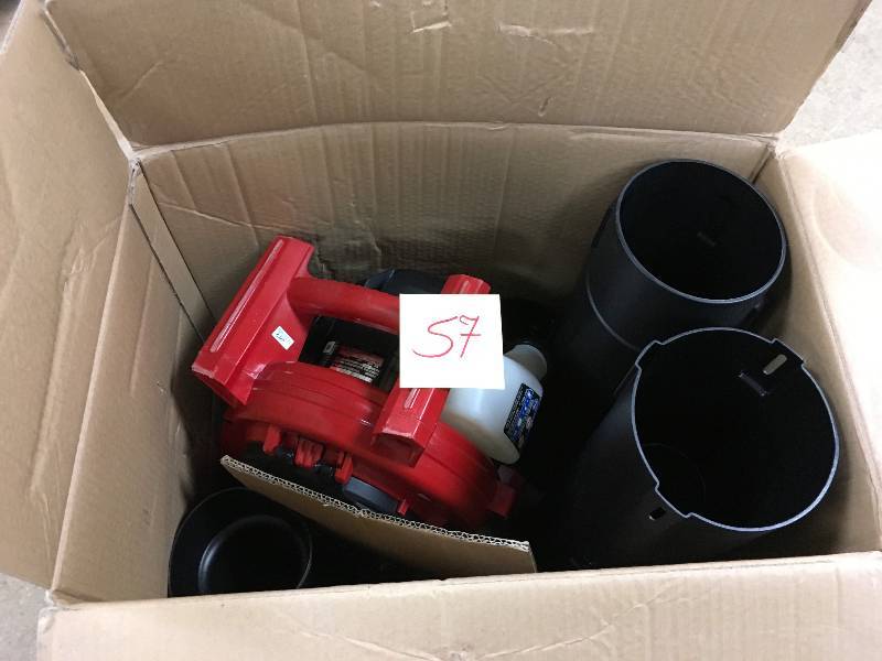 lot 57 image: Toro 150MPH 460CFM 2 Cycle Handheld Gas Leaf Blower in like new condition