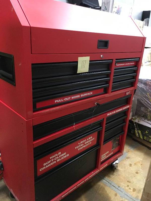 Milwaukee 46 in. 16Drawer Tool Chest and Rolling Set, Red and Black not used slight