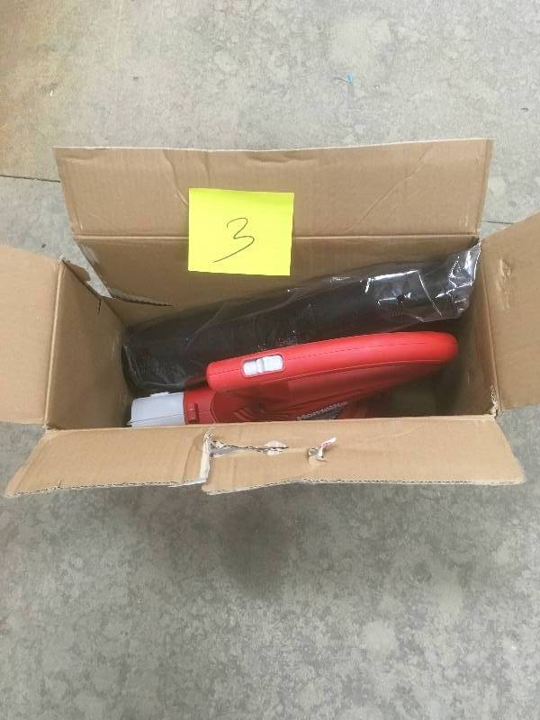 lot 3 image: Homelite 7 Amp Electric Blower in good working condition