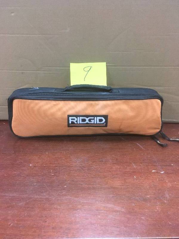lot 9 image: Ridgid 7 Amp Multi Tool with JobMax Tool Free Head in working conditions