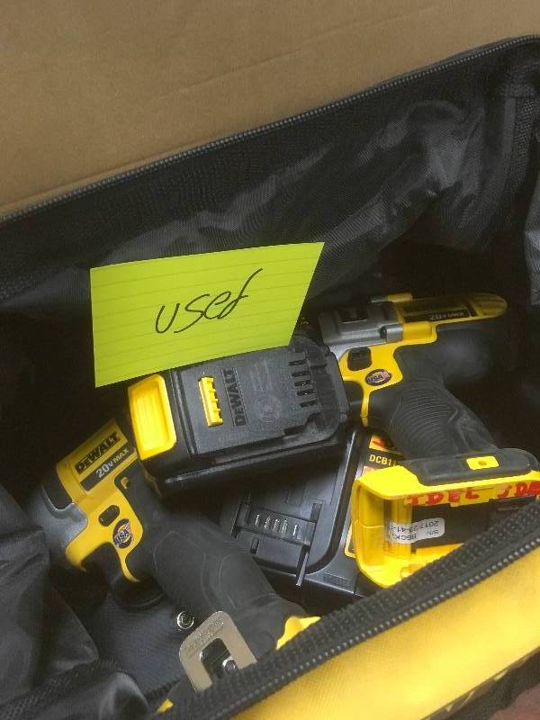 lot 23 image: DeWalt 20 Volt MAX Cordless Lithium-Ion 12 in. Hammer Drill and Impact Driver Combo Kit ued in working conditions