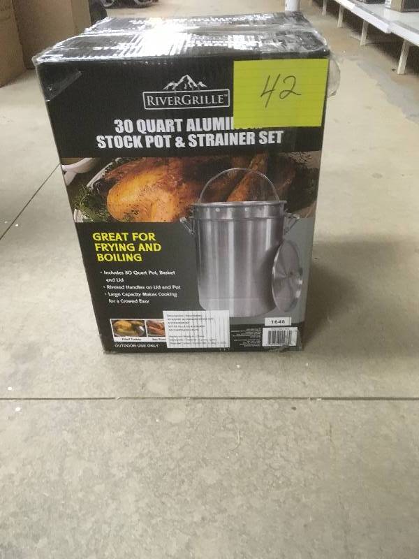lot 42 image: RiverGrille 30 Quart Aluminum Stock Pot & Strainer Set damage not used