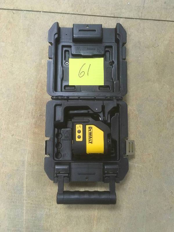 lot 61 image: DeWalt 12 Volt MAX Lithium-Ion Cross-line Green Laser Level with Battery 2Ah, Charger and Case in working conditions