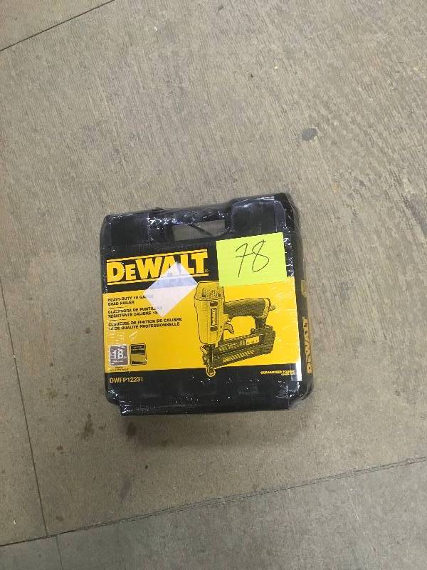 lot 78 image: DeWalt Heavy Duty 18 Gauge Brad Nailer New