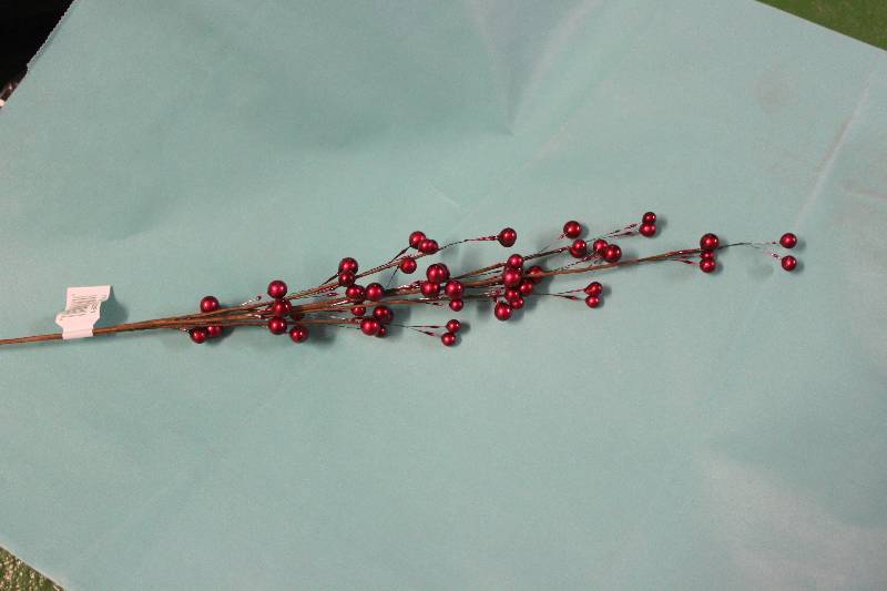 216 red berry spray