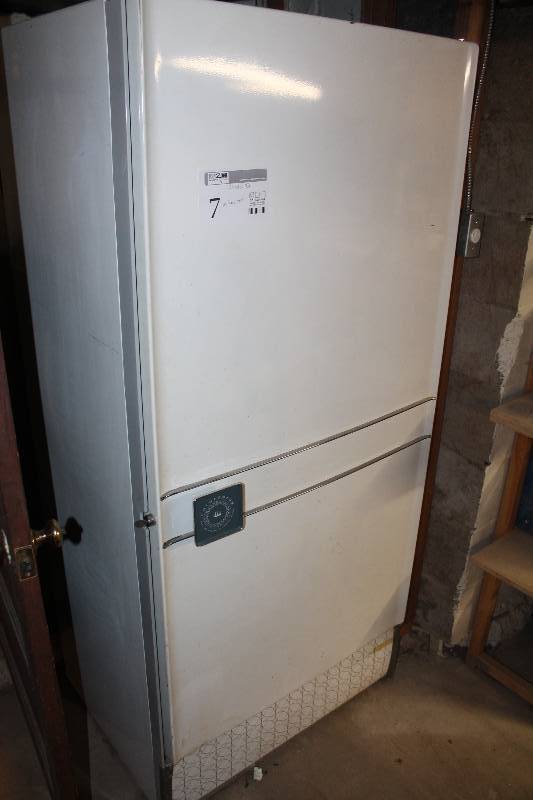 Frigidaire Freezer