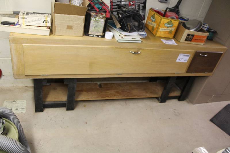 2-Door Table
