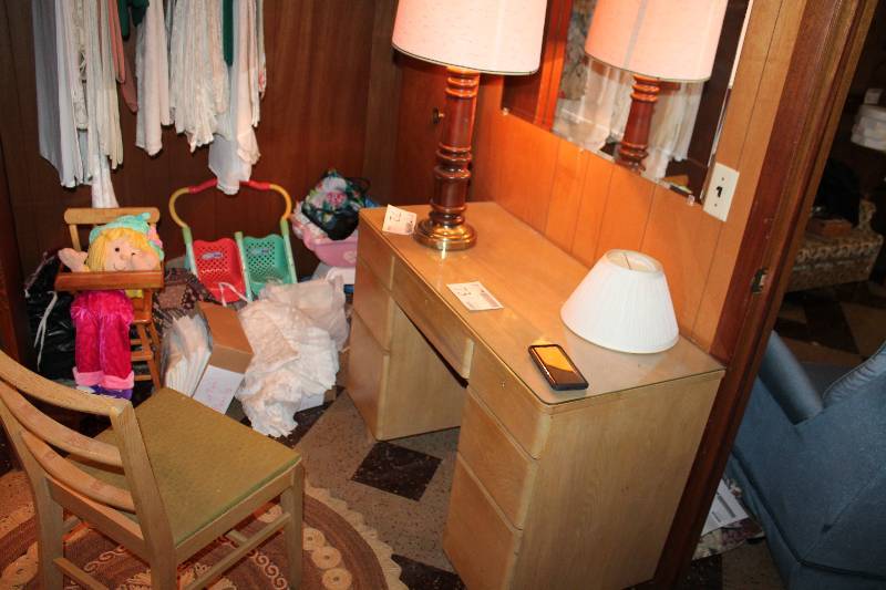 7-Drawer Dresser, Chair, Mirror