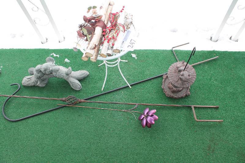 Misc Flower Poles, Table, Outdoor Dcor