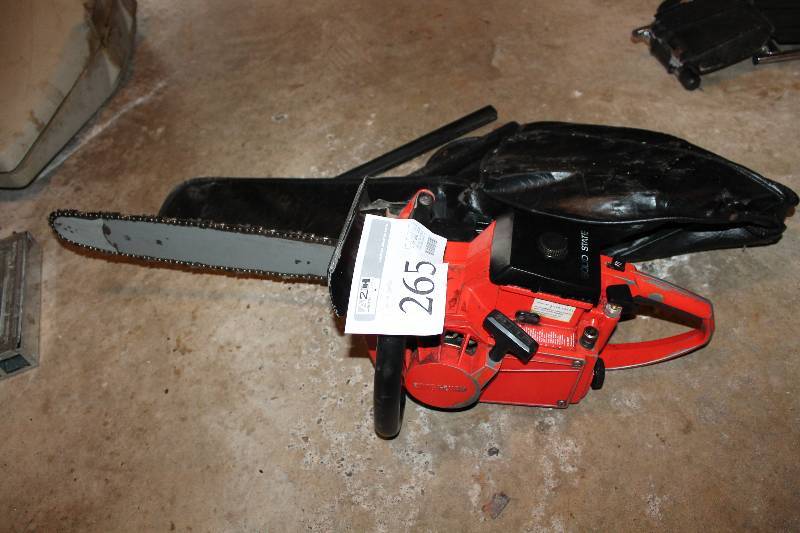 Craftsman Chainsaw w Case