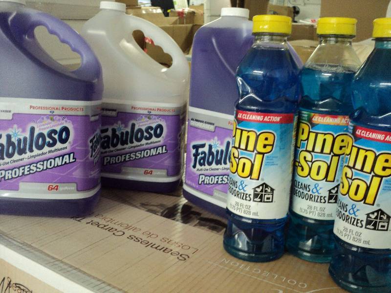 2.5 bottles of fabuloso professiona...