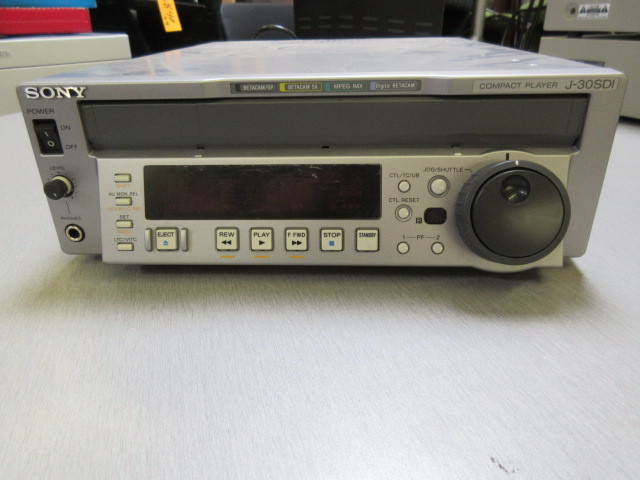 SONY COMPACT BETACAM SERIES PLAYER